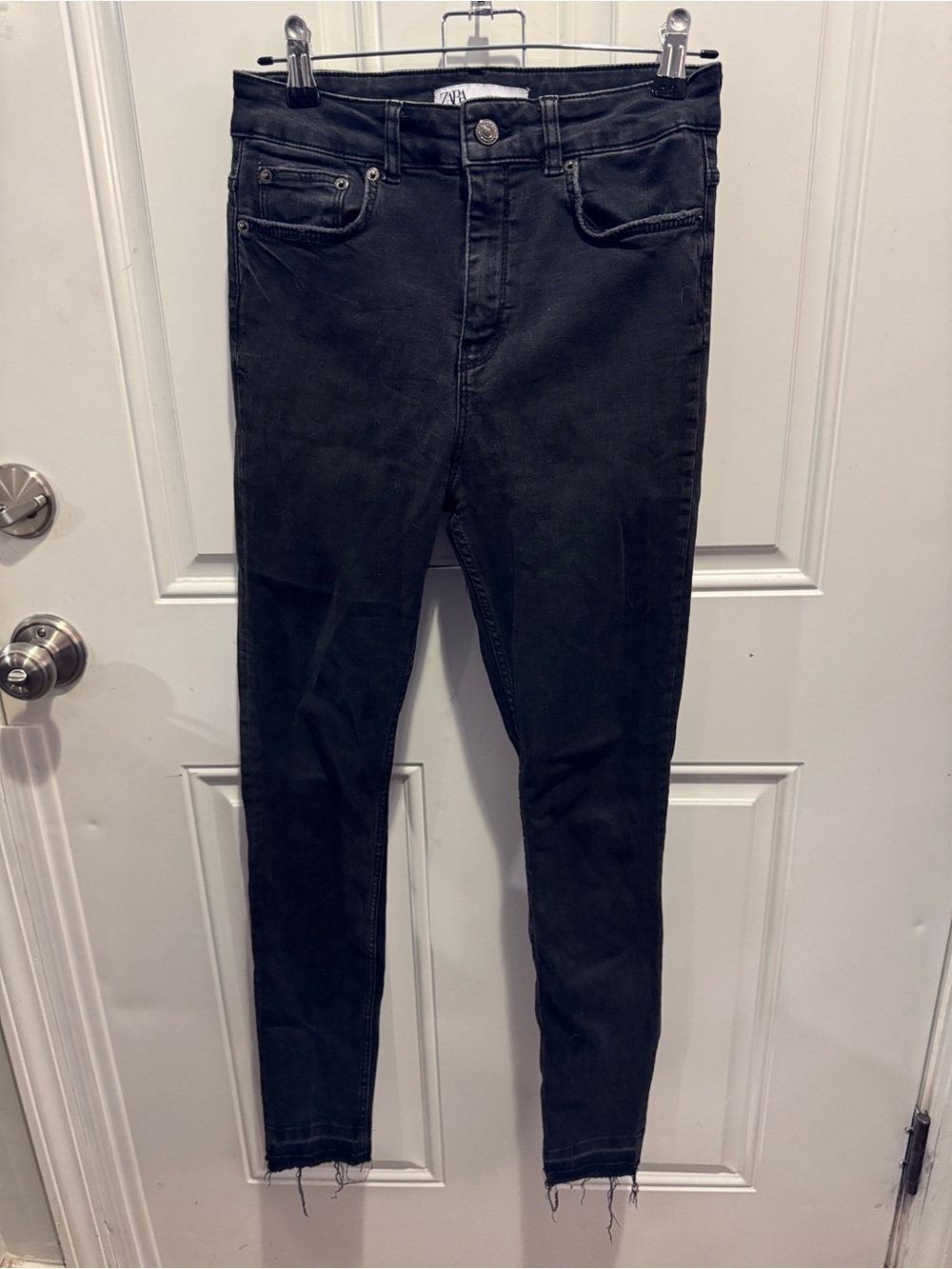 Zara Skinny Jeans Raw Frayed Hem Charcoal Wash Size 6